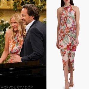 Julia Jordan Floral Halter
Neck Tulip Hem Dress in Light Pink Multi